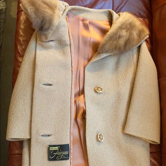 Vintage Fur Coat - Picture 4 of 6